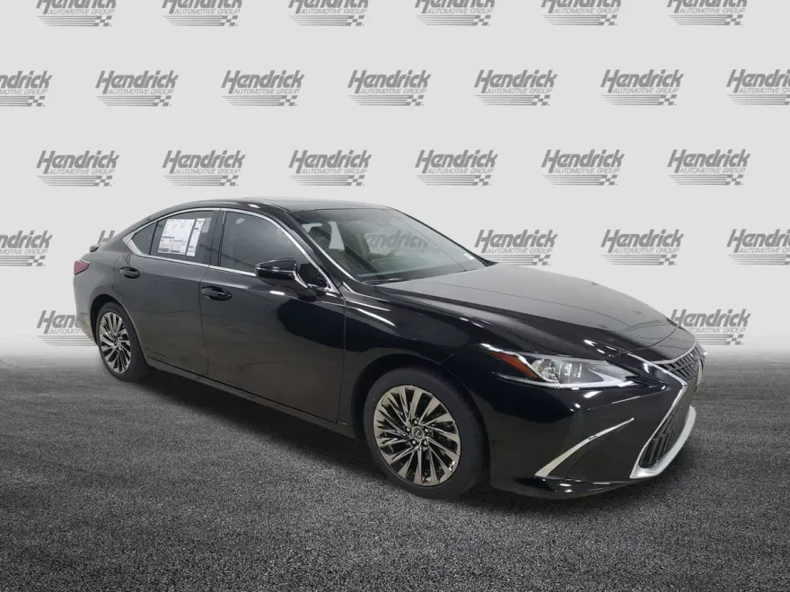 2025 Lexus ES 300h Luxury photo 1