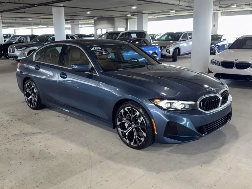 2025 Bmw 330i photo 1