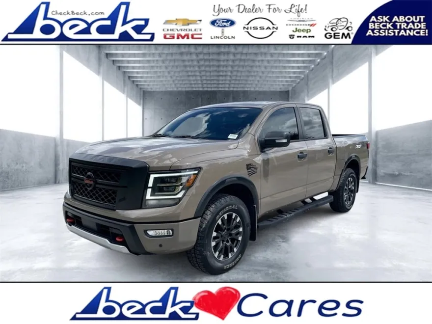 2022 Nissan Titan PRO-4X photo 1