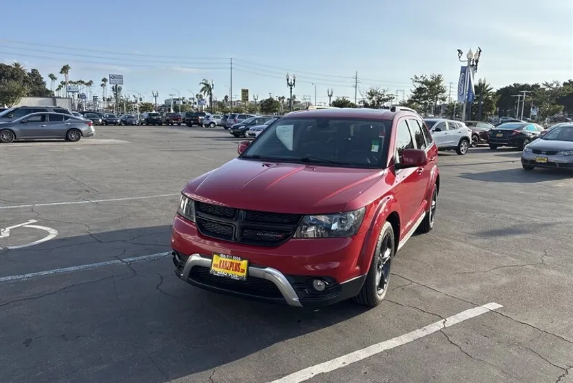 2020 Dodge Journey Crossroad photo 1