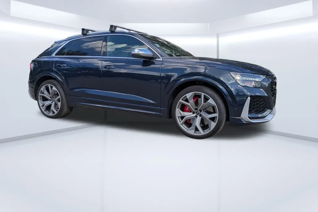 2024 Audi RS Q8 photo 1