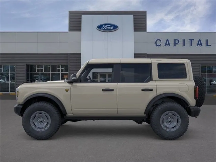 2025 Ford Bronco Badlands photo 1