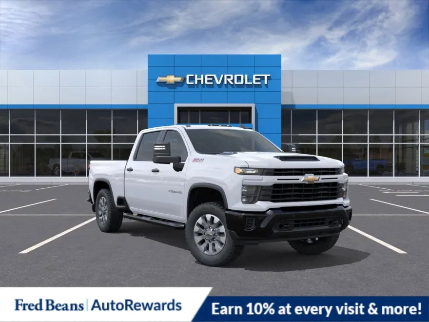 2025 Chevrolet Silverado 2500HD Custom photo 1