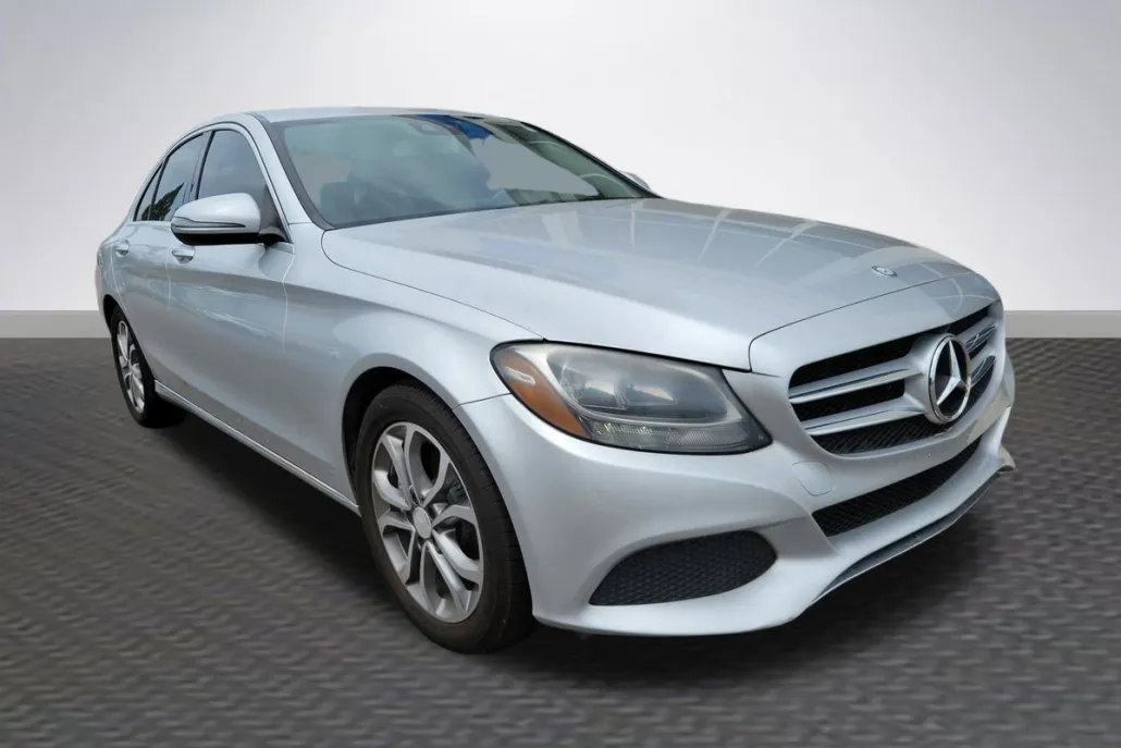 2016 Mercedes Benz C 300 photo 1