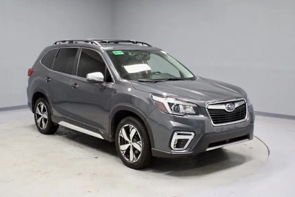 2020 Subaru Forester Touring photo 1