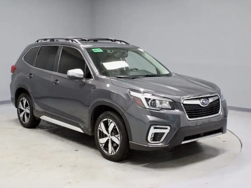 2020 Subaru Forester Touring photo 1
