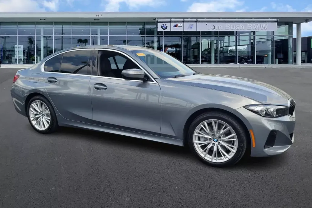 2024 Bmw 330i photo 1