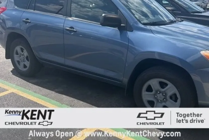 2010 Toyota RAV4 photo 1