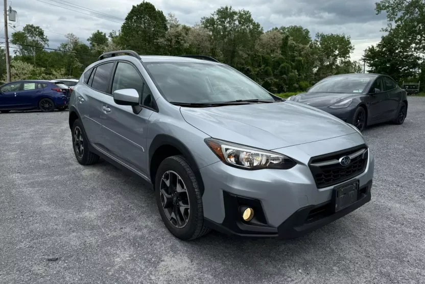 2020 Subaru Crosstrek Premium photo 1