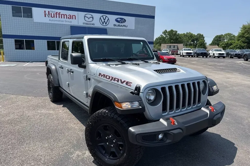 2023 Jeep Gladiator Mojave photo 1