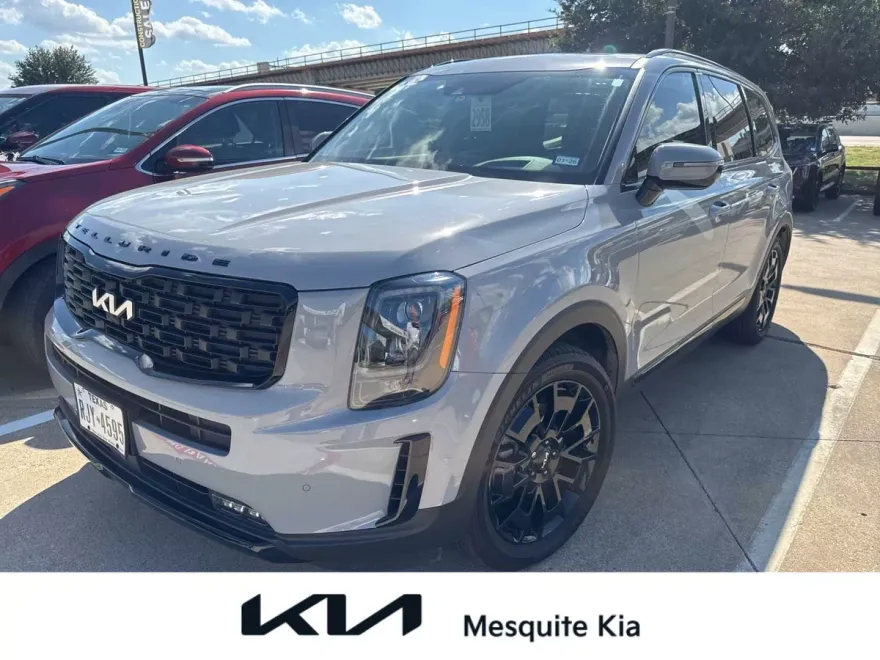 2022 Kia Telluride SX photo 1