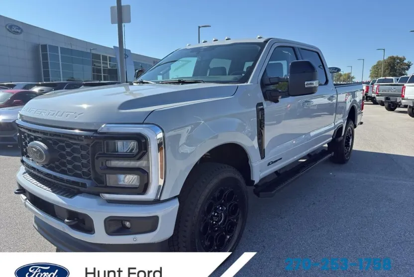 2026 Ford F-250 Lariat photo 1