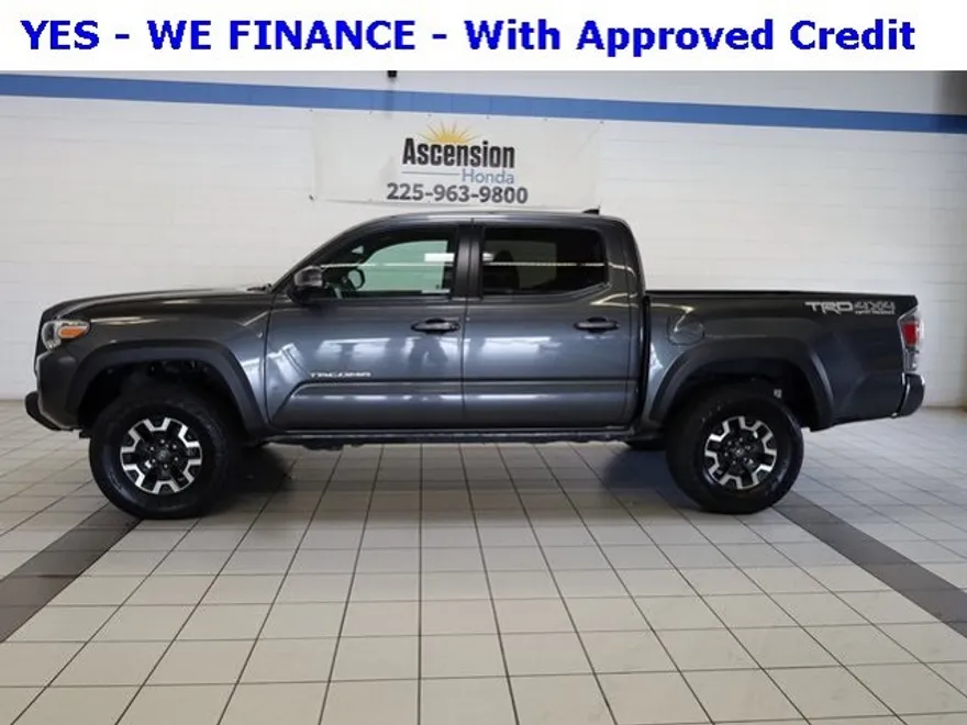 2023 Toyota Tacoma TRD Sport photo 1