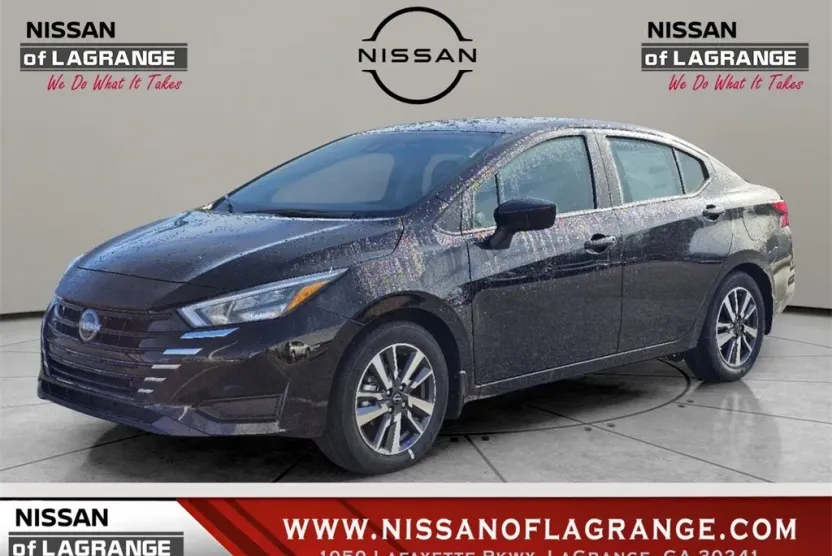 2025 Nissan Versa 1.6 SV photo 1