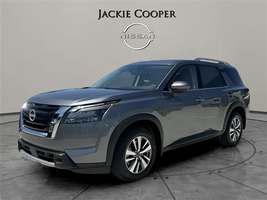 2025 Nissan Pathfinder SL photo 1