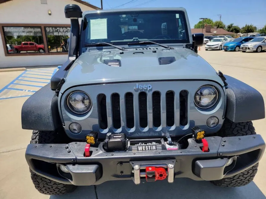 2014 Jeep Wrangler Unlimited Rubicon X photo 1