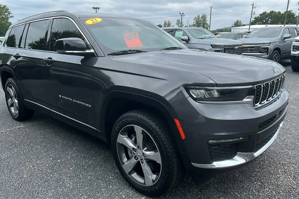 2022 Jeep Grand Cherokee Limited photo 1