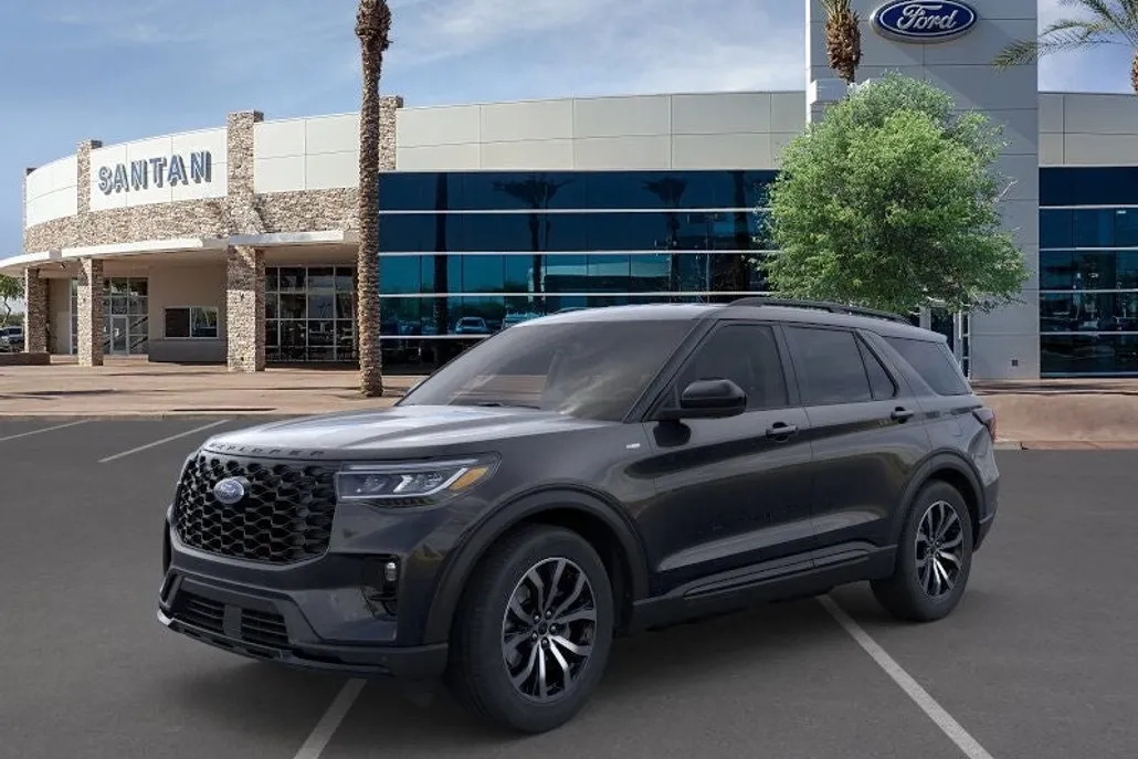 2025 Ford Explorer ST-Line photo 1