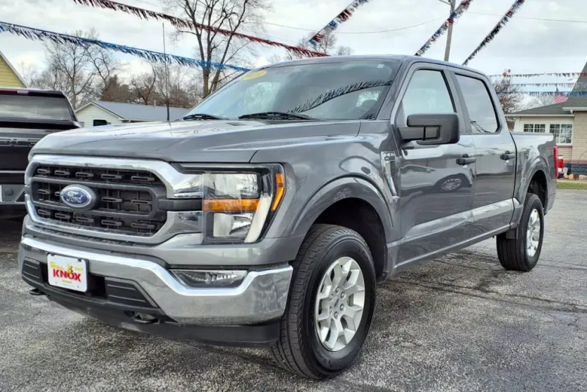 2023 Ford F-150 XLT photo 1