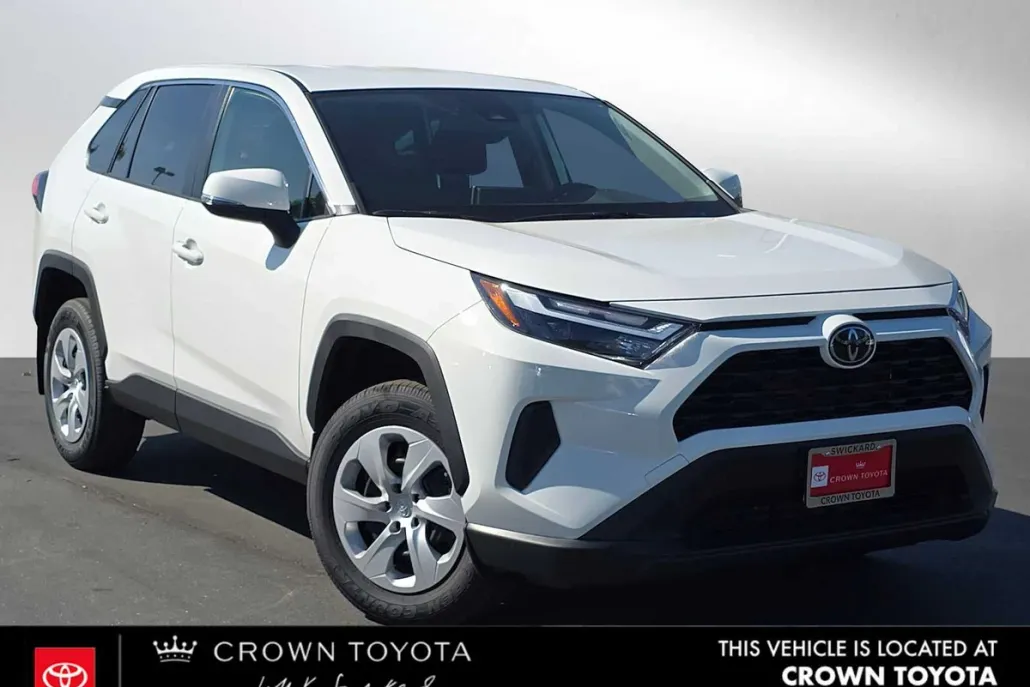 2025 Toyota RAV4 LE photo 1