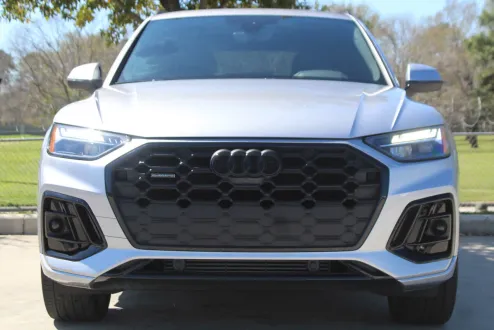 2024 Audi Q5 S line Premium Plus photo 2