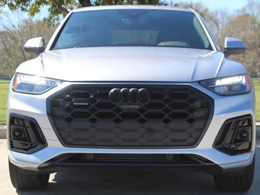 2024 Audi Q5 S line Premium Plus photo 2