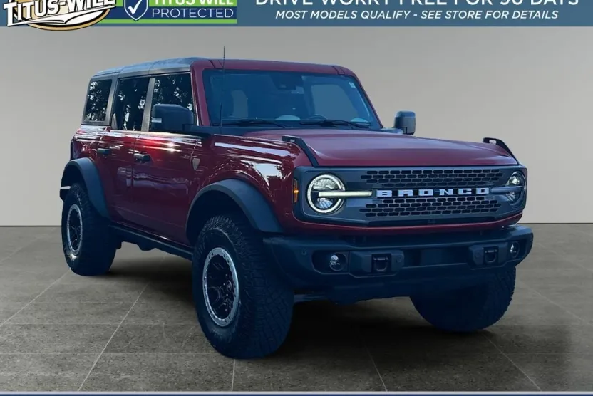 2023 Ford Bronco Badlands photo 1