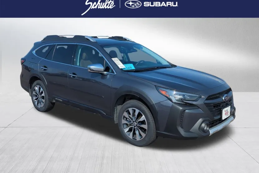 2023 Subaru Outback Touring photo 1