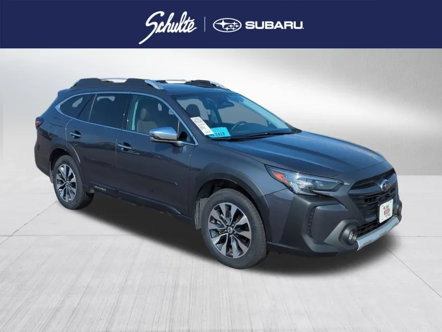 2023 Subaru Outback Touring photo 1