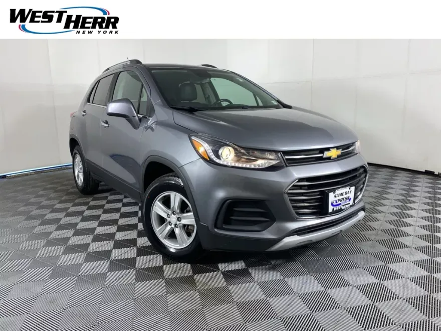 2020 Chevrolet Trax LT photo 1
