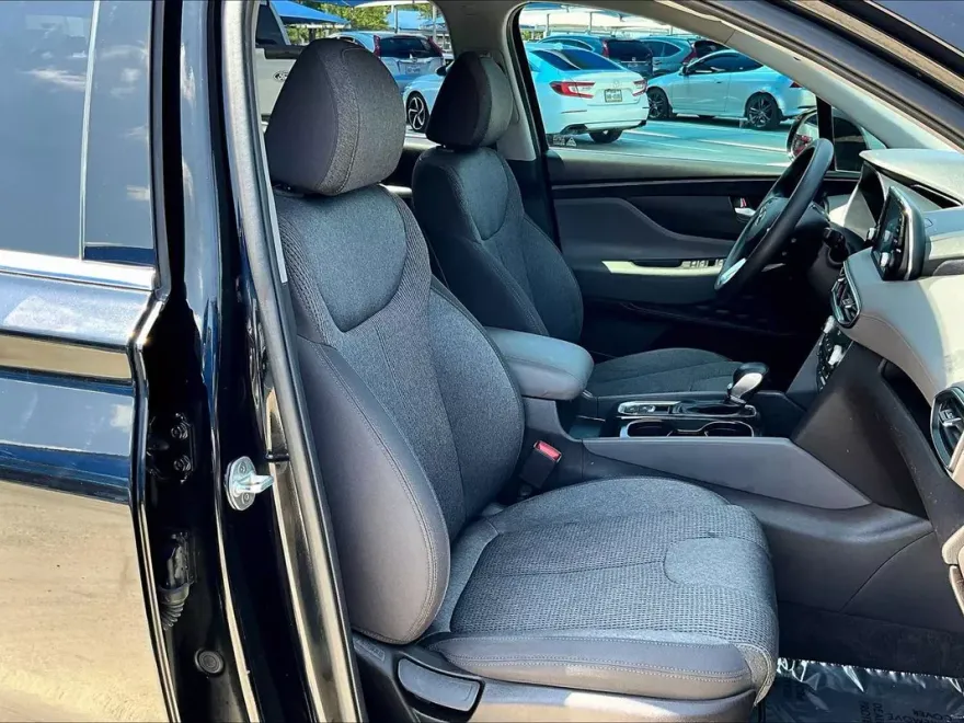 2020 Hyundai Santa Fe SEL photo 1