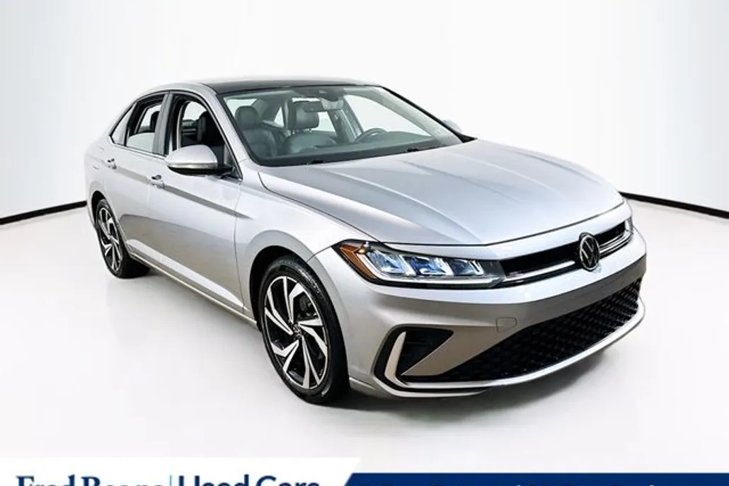 2025 Volkswagen Jetta 1.5T SEL photo 1