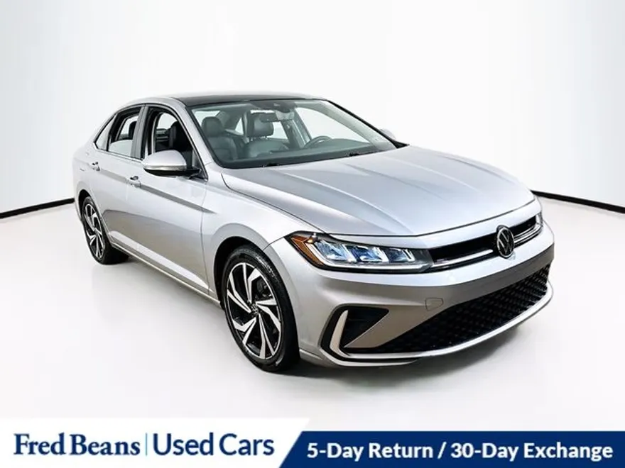 2025 Volkswagen Jetta 1.5T SEL photo 1