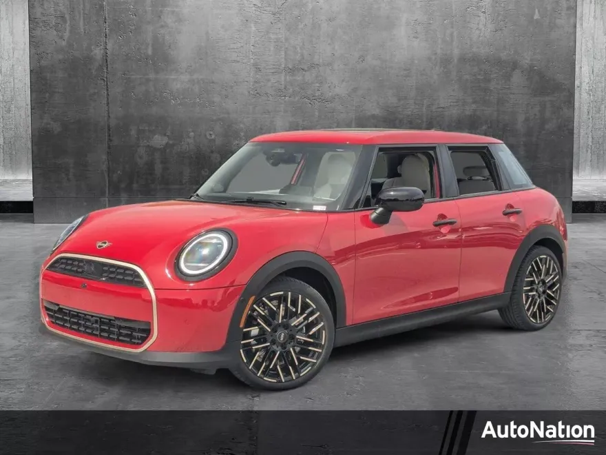 2025 Mini Cooper Hardtop Iconic photo 1