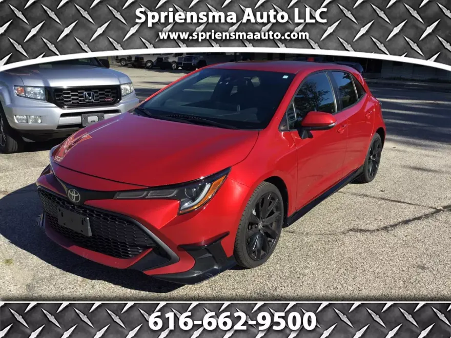2021 Toyota Corolla SE photo 1