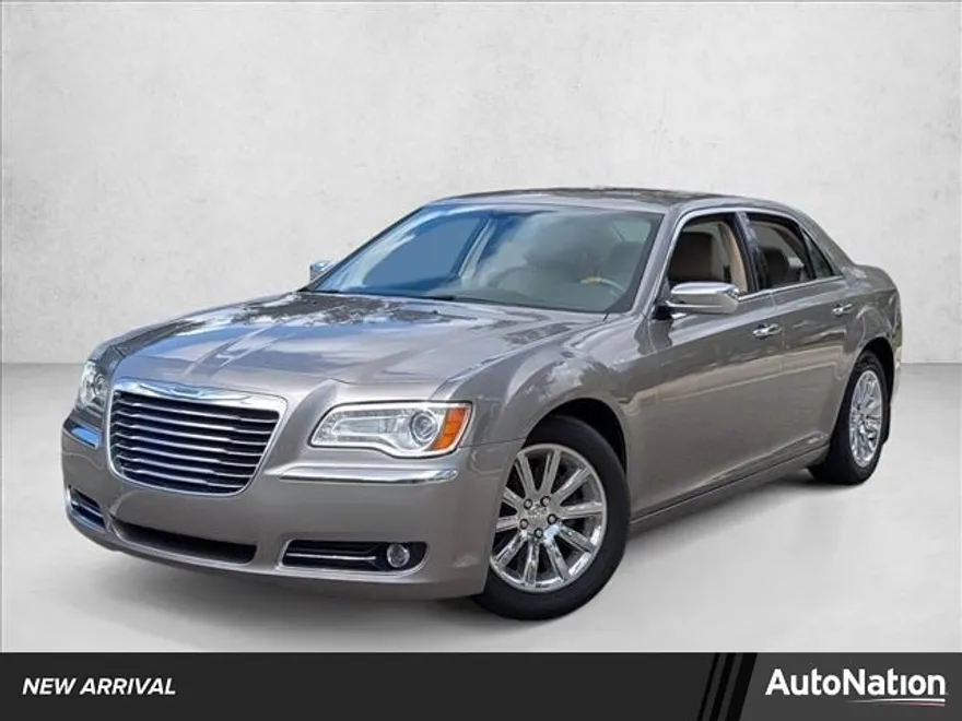2014 Chrysler 300 C Base photo 1