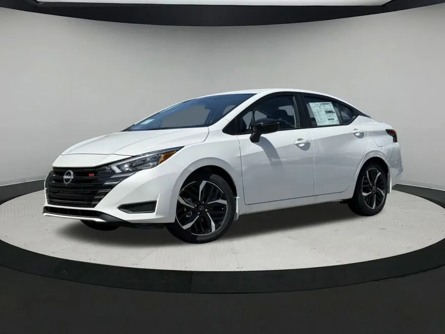 2025 Nissan Versa SR photo 1