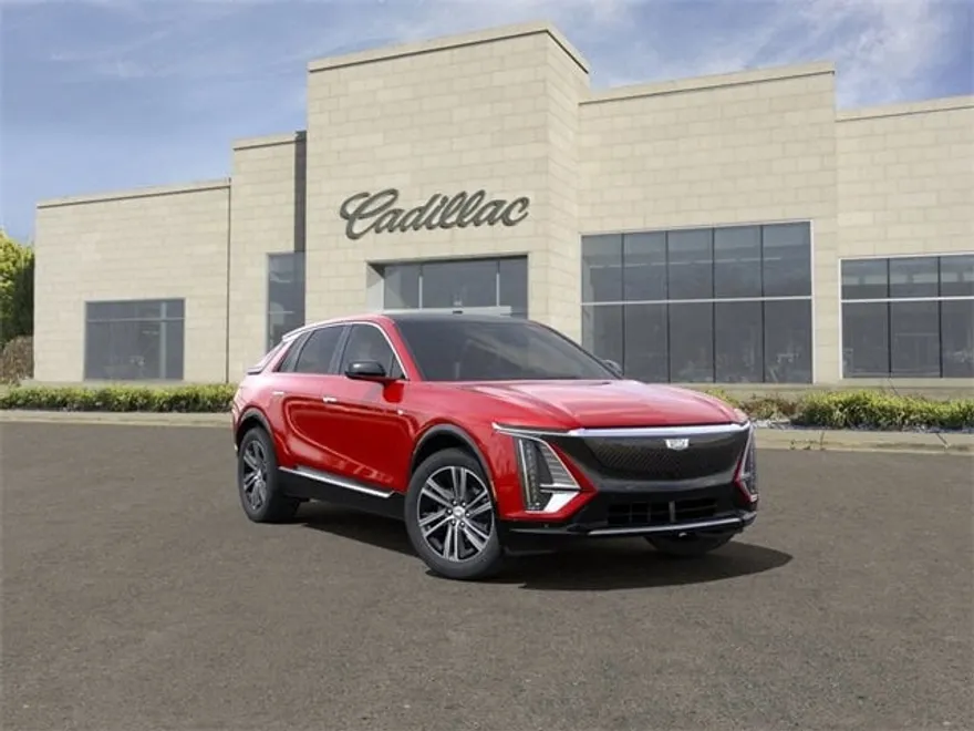 2025 Cadillac Lyriq Luxury photo 1