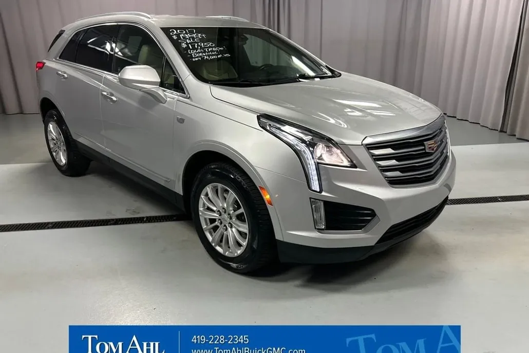 2017 Cadillac XT5 Base photo 1