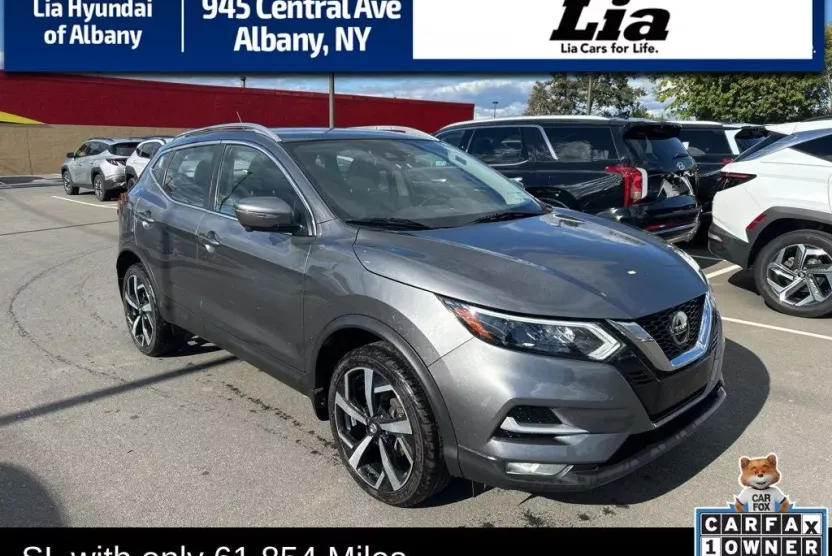 2020 Nissan Rogue Sport SL photo 1