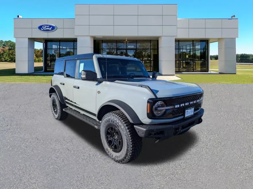 2024 Ford Bronco Wildtrak photo 1