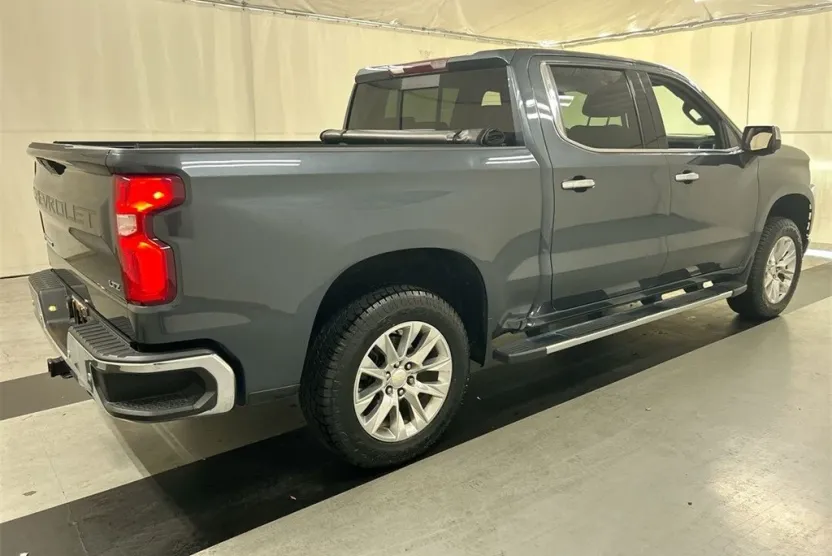 2021 Chevrolet Silverado 1500 LTZ photo 1