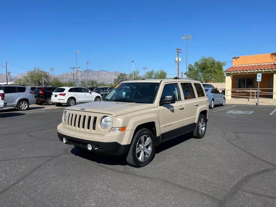 2016 Jeep Patriot High Altitude Altitude Edition photo 1