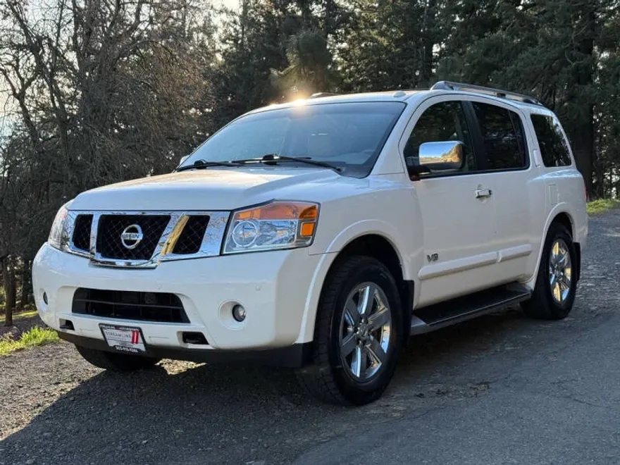 2009 Nissan Armada LE photo 1