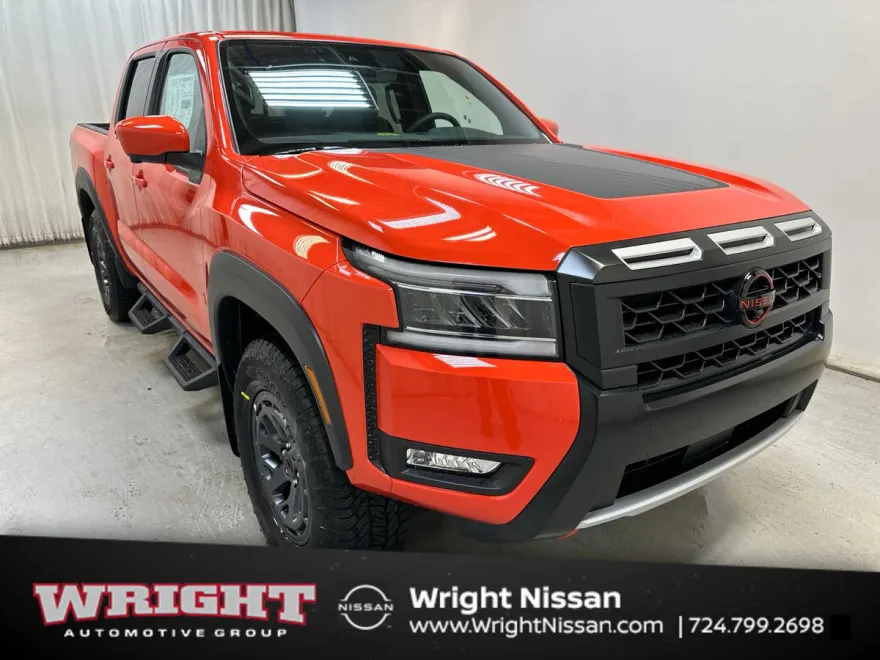 2025 Nissan Frontier PRO-4X Crew Cab photo 1