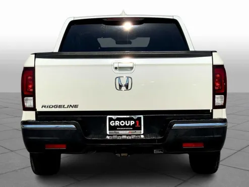 2019 Honda Ridgeline Sport photo 4