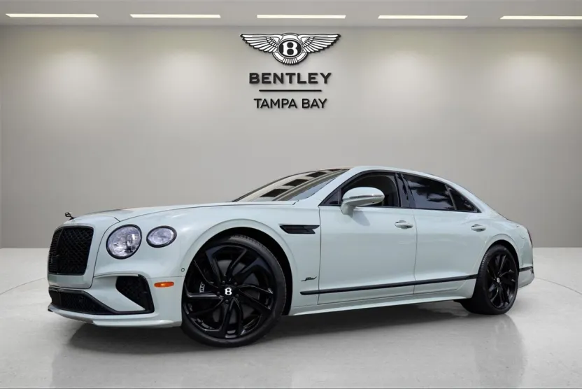 2025 Bentley Flying Spur Speed photo 1