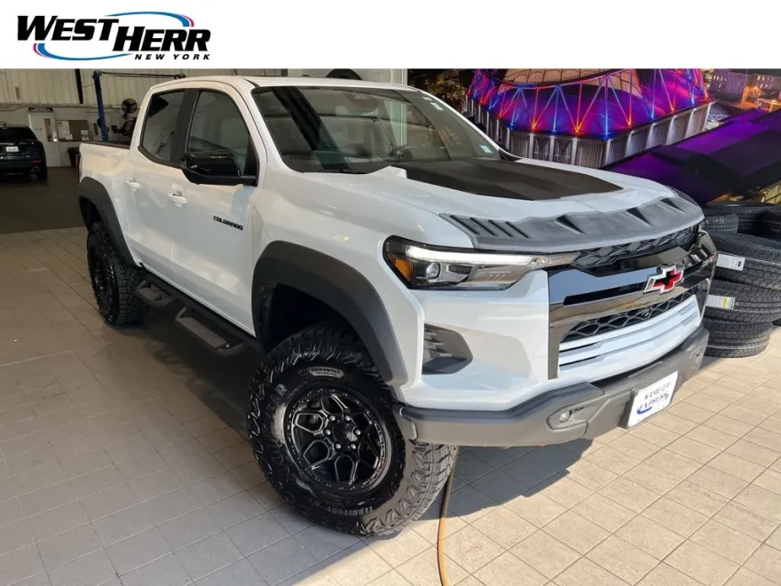 2024 Chevrolet Colorado ZR2 photo 1