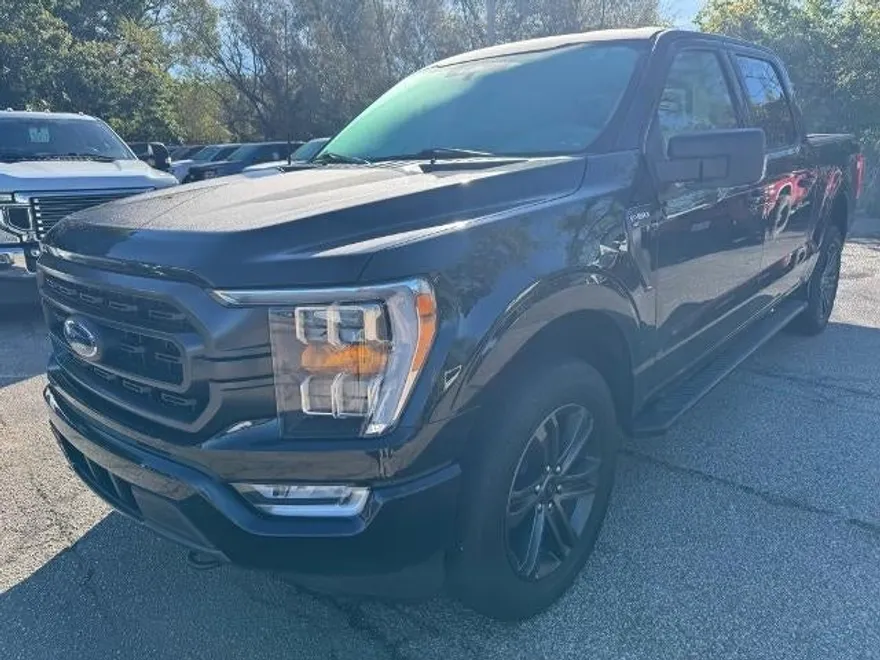 2022 Ford F-150 XLT photo 1