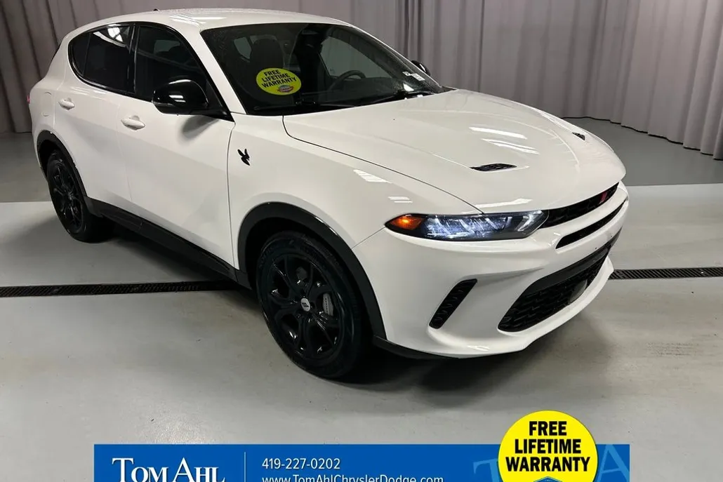 2024 Dodge Hornet R/T photo 1